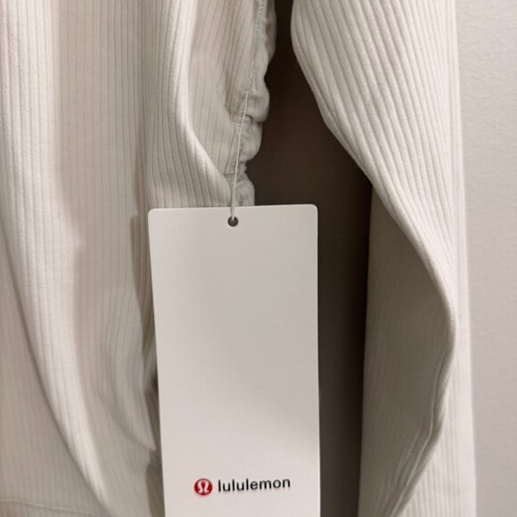 Lululemon Long sleeved ribbed shirt - Picture 3 of 3